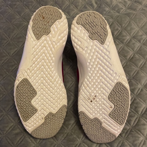 Nike Renew women’s shoes - Picture 4 of 4